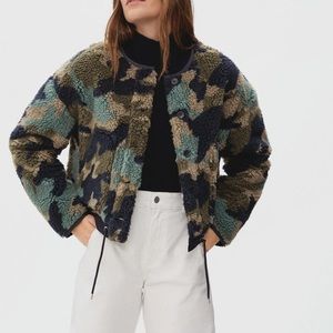 Everlane teddy sweater